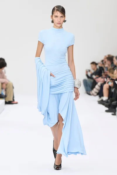Look 17